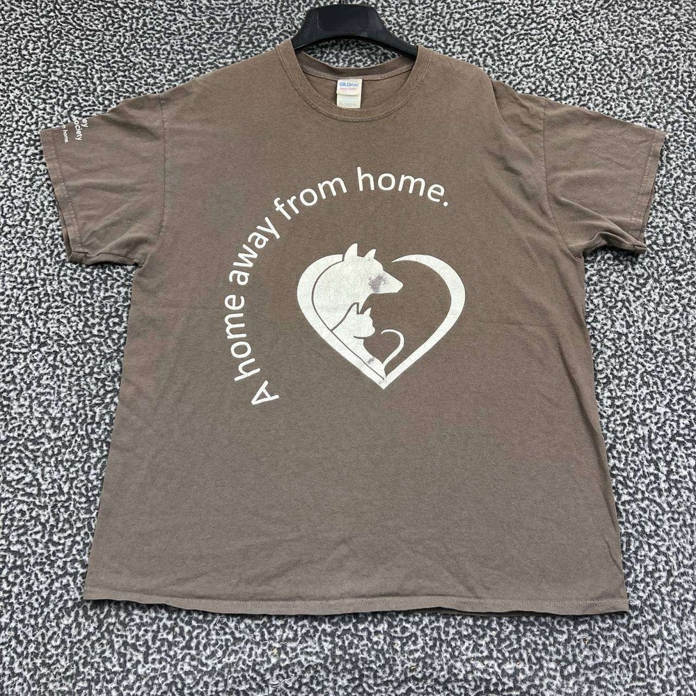 Vintage A Home Away From Home Shirt Men Extra Large‎ Gildan Short Sleeve Cotton